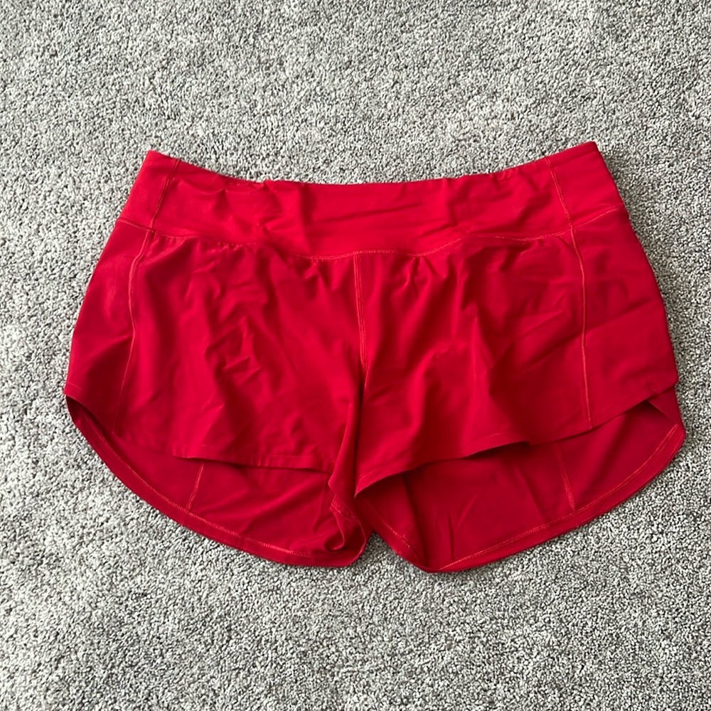 Preowned Lululemon Speed up short red size 12